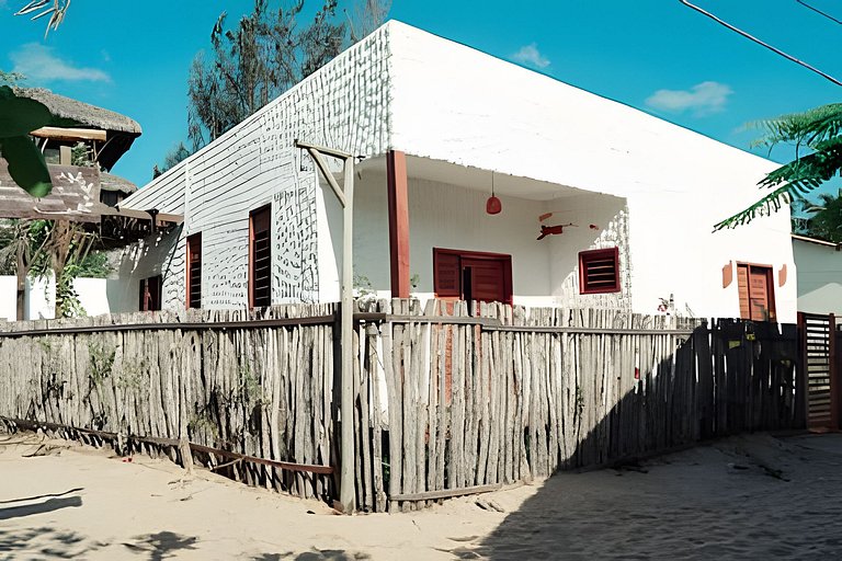 Casa agradável, no centrinho de Barra Grande