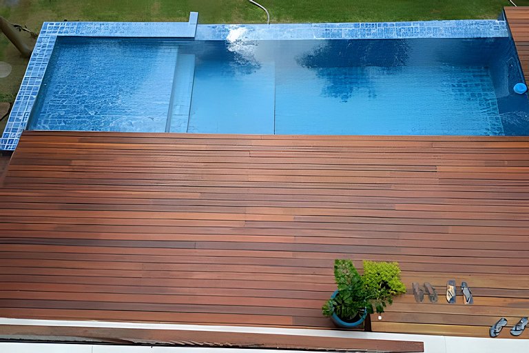 Casa confortável com vista mar e piscina