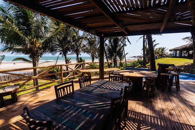 Vila pé na areia com vista incrível em Coqueiro